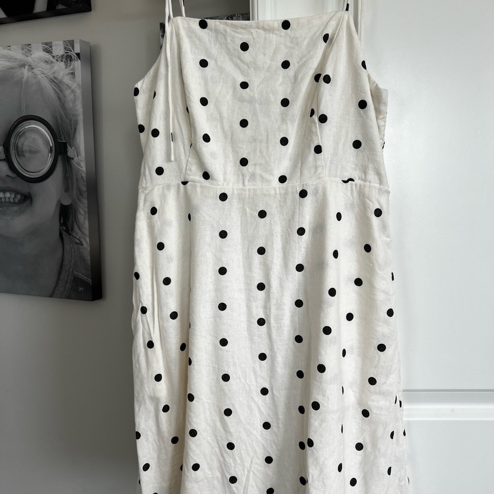 Old Navy polka dot linen dress